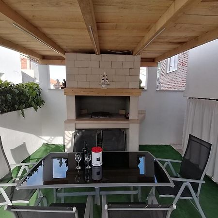 Apartments Paola Трогир Экстерьер фото