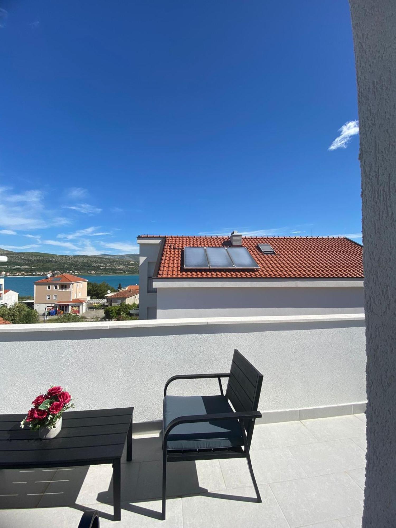 Apartments Paola Трогир Экстерьер фото
